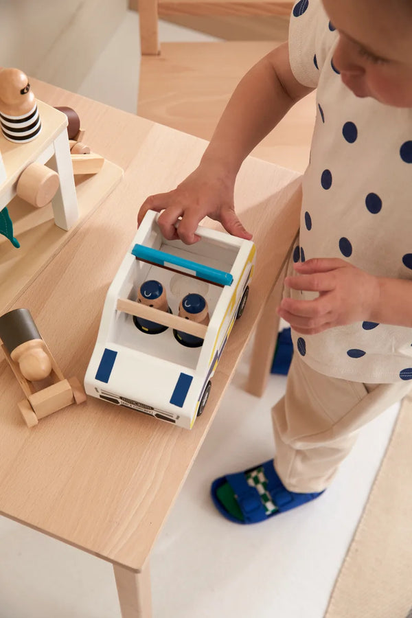 Kids Concept - Police car - Aiden - Keekabuu