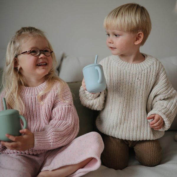 Mushie - Siliconen Oefenbeker met Deksel en Rietje, Oefenbeker, Mushie, Keekabuu