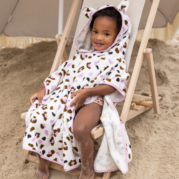 Swim Essentials - Strandponcho Offwhite Panterprint, Poncho's, Swim Essentials, Keekabuu